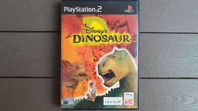PS2: Disney's Dinosaur peli (2000)