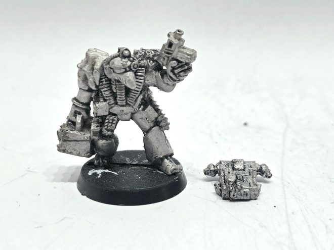 WH40K - Space Marines Techmarine (1988) [S212]