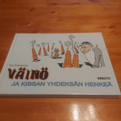 VÄINÖ JA JA KISSAN YHDEKSÄN HENKEÄ