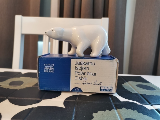 Arabia, jääkarhu figuuri, Design by Richard Lindh