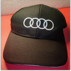 Uusi brodeerattu musta Audi lippalakki #30664 - pikkukuva 1