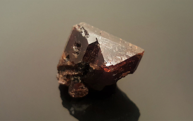 Finnmark arktinen zirkoni kide 207.10 ct 37 mm Store Kufjord
