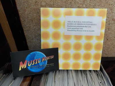 NELJÄ RUUSUA - MISSÄ VAAN UUSI CDS
