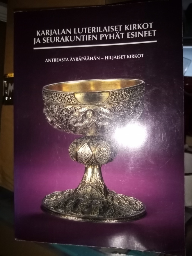 Karjalan luterilaiset kirkot ja seurakuntien pyhät esineet