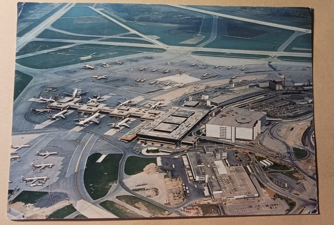 Zürich - Kloten, lentoasema, väripk, p. 1989