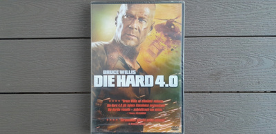 DVD: Die Hard 4.0 (Bruce Willis 2007) UUSI