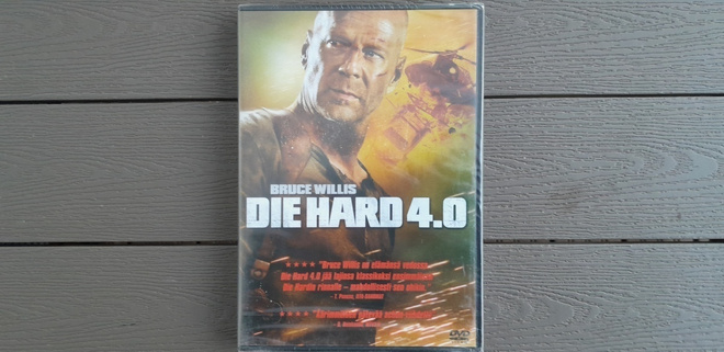 DVD: Die Hard 4.0 (Bruce Willis 2007) UUSI