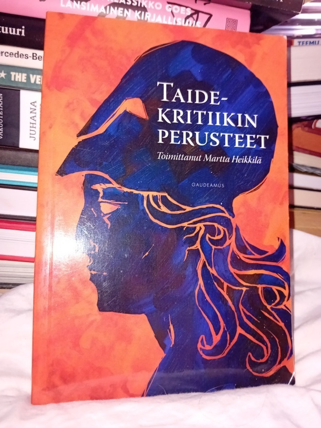 Heikkilä : Taidekritiikin perusteet ( SIS POSTIKULU  )