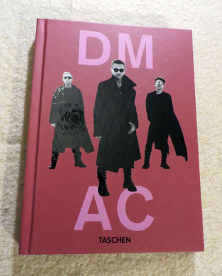 DEPECHE MODE by ANTON CORBIJN kirja. Kovak. 192s.