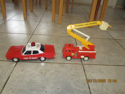 leluautot 1970-luku: Paloauto Snorkel & Fire Dept päällikkö