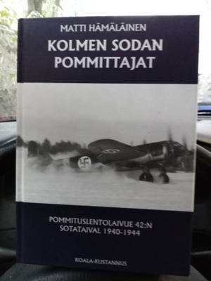 Hämäläinen : Kolmen sodan pommittajat ( SIS POSTIKUL )