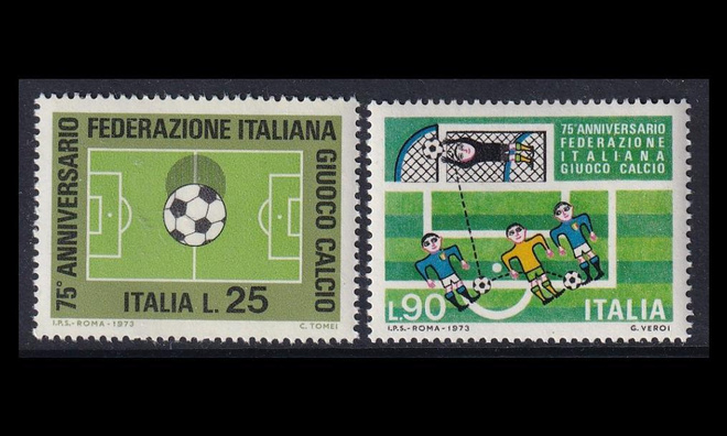 Italia 1404-5 ** Jalkapalloyhdistys 75v (1973)