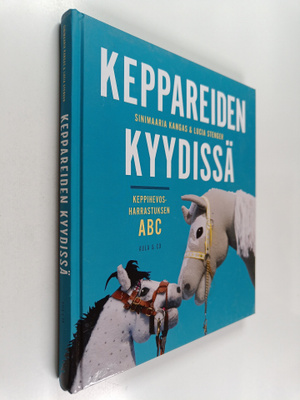 Sinimaaria Kangas ym. : Keppareiden kyydissä : keppihevos...