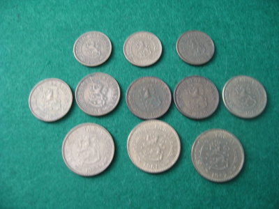 11 kpl 10, 20 ja 50 markkaa - 1953-1962