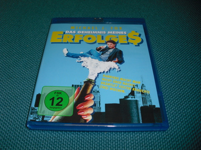 MENESTYKSEN AVAIN (Michael J. Fox) BD, EI FI-text***
