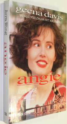 Avra Wing : Angie
