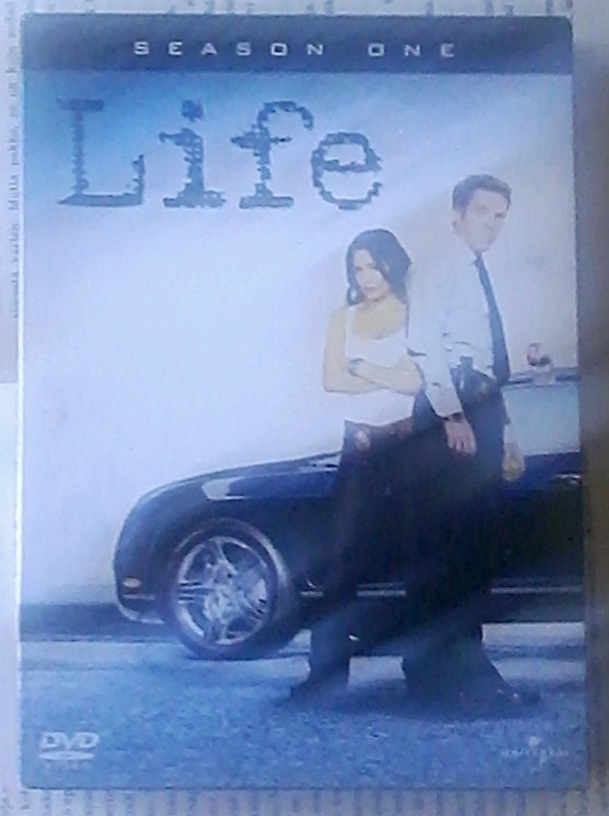Life: Season One / kausi 1 (DVD)