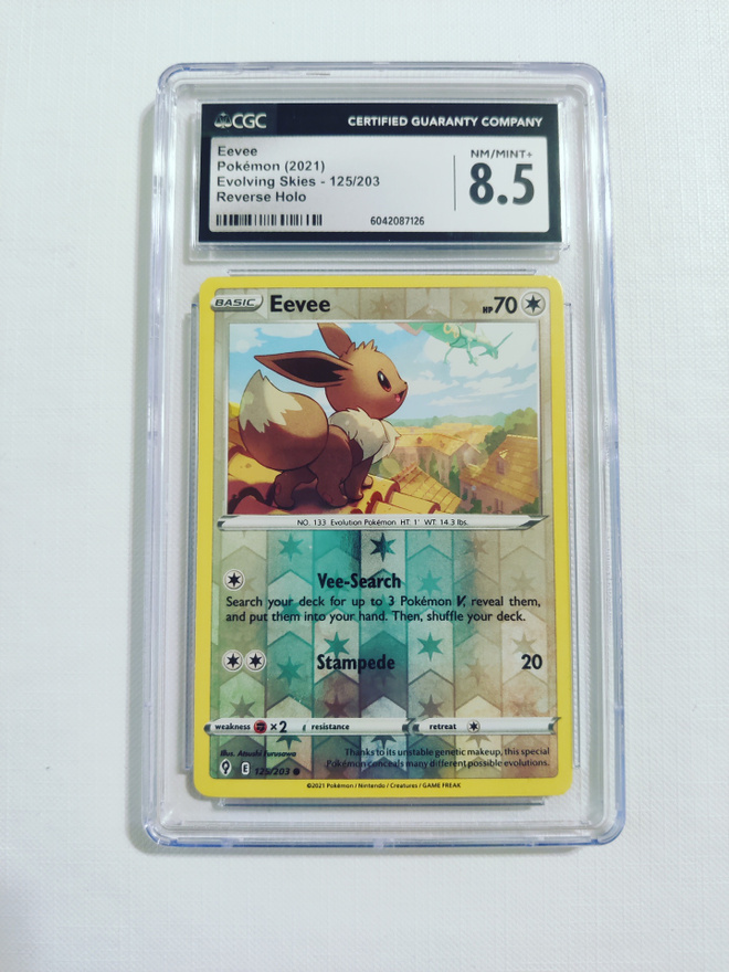 Eevee Evolving Skies 125/203 CGC 8.5