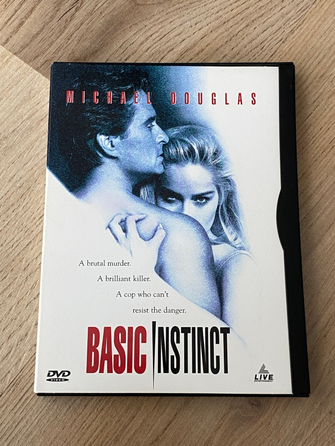 BASIC INSTINCT - VAISTON VARASSA - DVD - R1