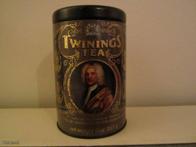TWININGS TEE PELTIPURKKI VANHA