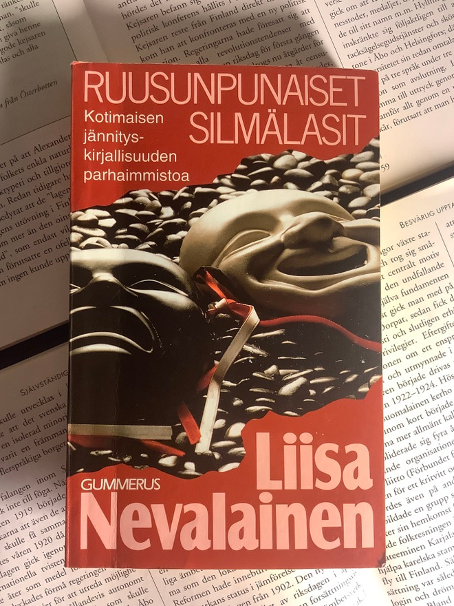 Liisa Nevalainen - Ruusunpunaiset silmälasit (pokkari)