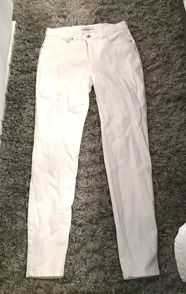 valkoiset strech-farkut 42-44