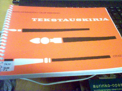 Ahto Numminen : Tekstauskirja  ( 9 p. 1991 ) Sis. postikulut