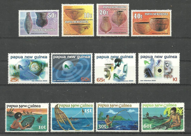 PAPUA UUSI-GUINEA Tyynimeri levyllinen postituoreita **
