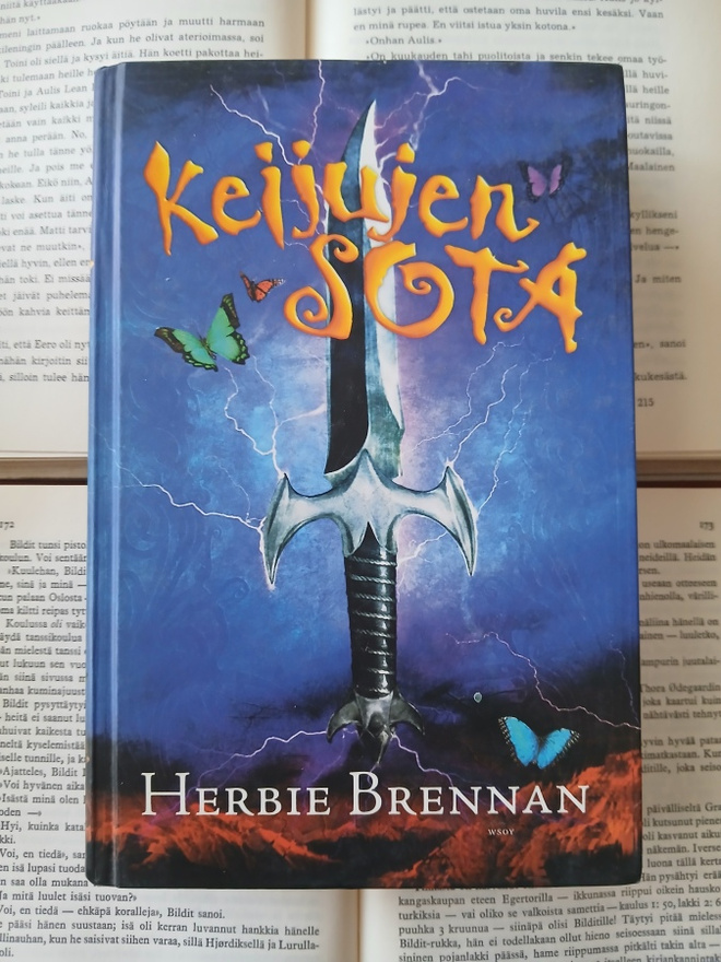 Herbie Brennan - Keijujen sota (sid.)