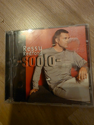 Ressu Redford - Soolo
