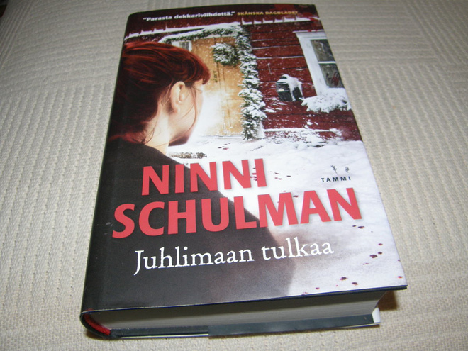 Ninni Schulman Juhlimaan tulkaa  -sid 1.p 2022