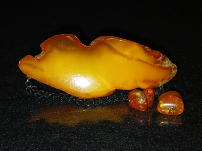 Vintage Antique Baltic egg yolk amber meripihka solki