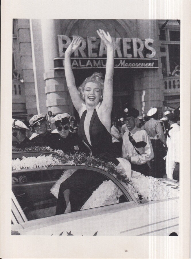 Marilyn Monroe. 1952 Miss America Parade. ,  e203