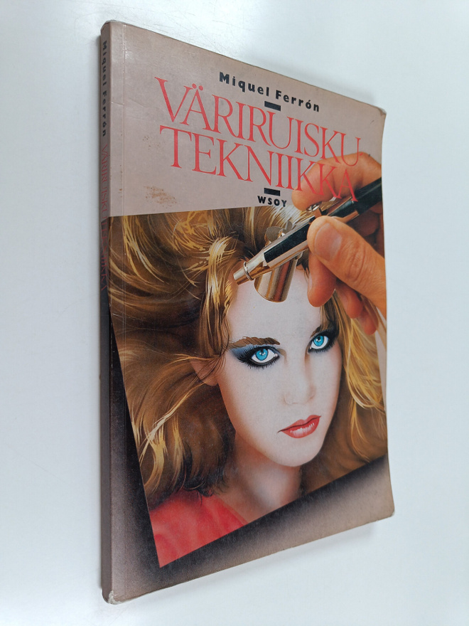 Miquel Ferron : Väriruiskutekniikka