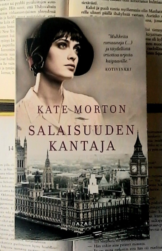 Kate Morton - Salaisuuden kantaja (pokkari)