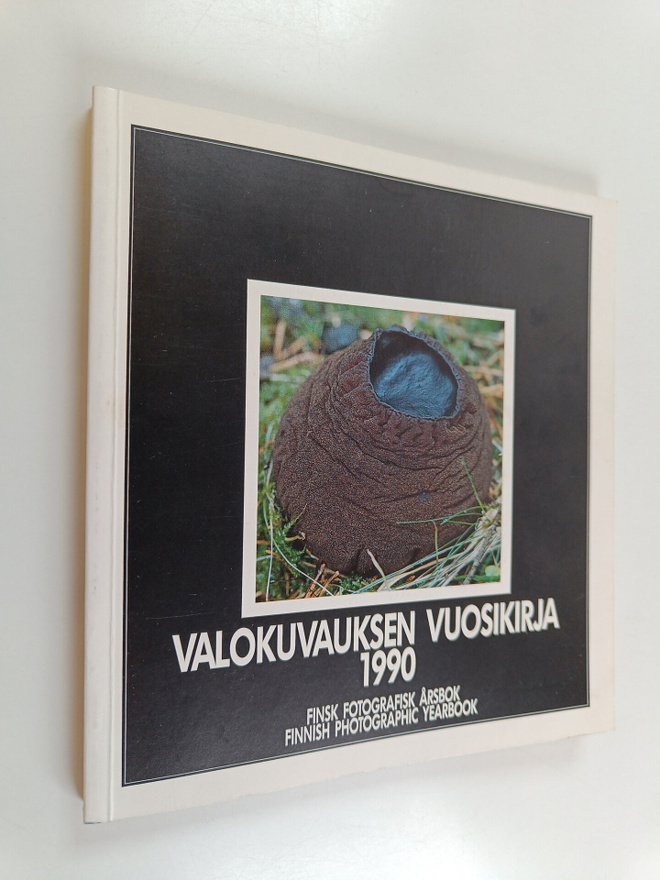 Valokuvauksen vuosikirja 1990