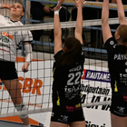 Naomie Jegerin game worn pelipaita nimmarilla - pikkukuva 1
