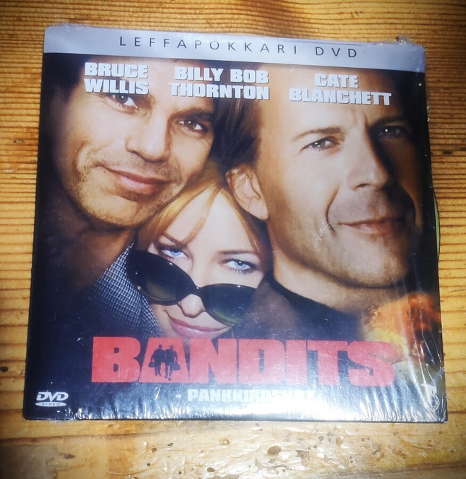 Barry Levinson : BANDITS - pankkirosvot *leffapokkari DVD*