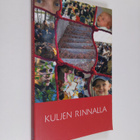 Kuljen rinnalla : kirja lapsiperheelle - pikkukuva 1