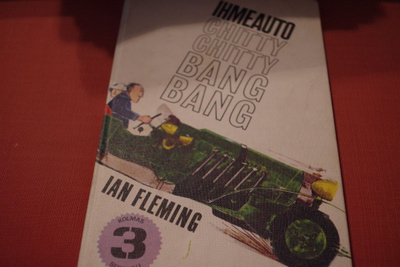 Ian Fleming: Ihmeauto Chitty Chitty Bang Bang (1968)