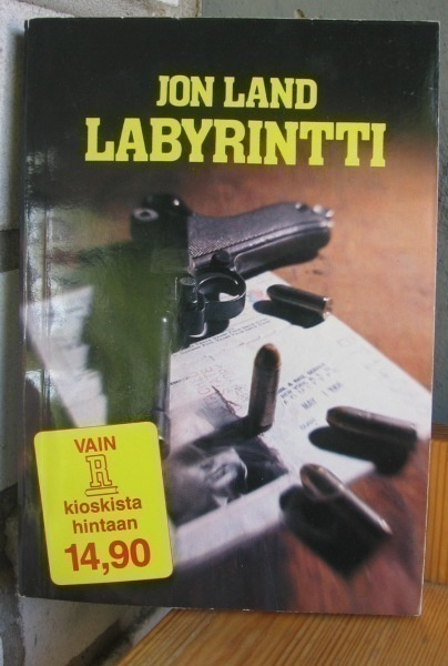 Jon Land: Labyrintti, Book Studio 1991. 282 s.