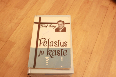 Frank Mangs Pelastus ja kaste