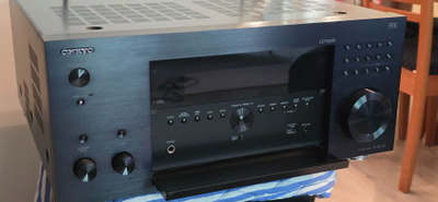 Onkyo TX-RZ1100 9.2 AV-vahvistin + tarvikkeet (Veikkola)