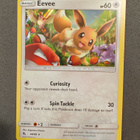 Eevee - 48/68 - Pokemon Hidden Fates Sun & Moon Holo Rare - pikkukuva 1