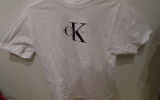 T-paita Calvin Klein
