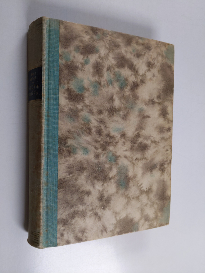 Nancy Mitford : Kultapoika