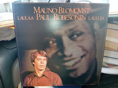 LP Mauno Blomqvist laulaa Paul Robesonin lauluja