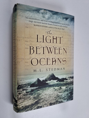 M. L. Stedman : The light between the oceans