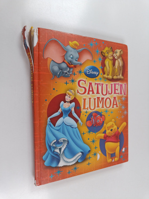 Satujen lumoa