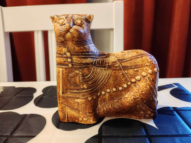 Rörstrand Kissa figuuri desing by Bertil Vallien